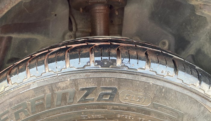 2014 Ford Ecosport TREND 1.5L DIESEL, Diesel, Manual, 1,37,042 km, Right Rear Tyre Tread