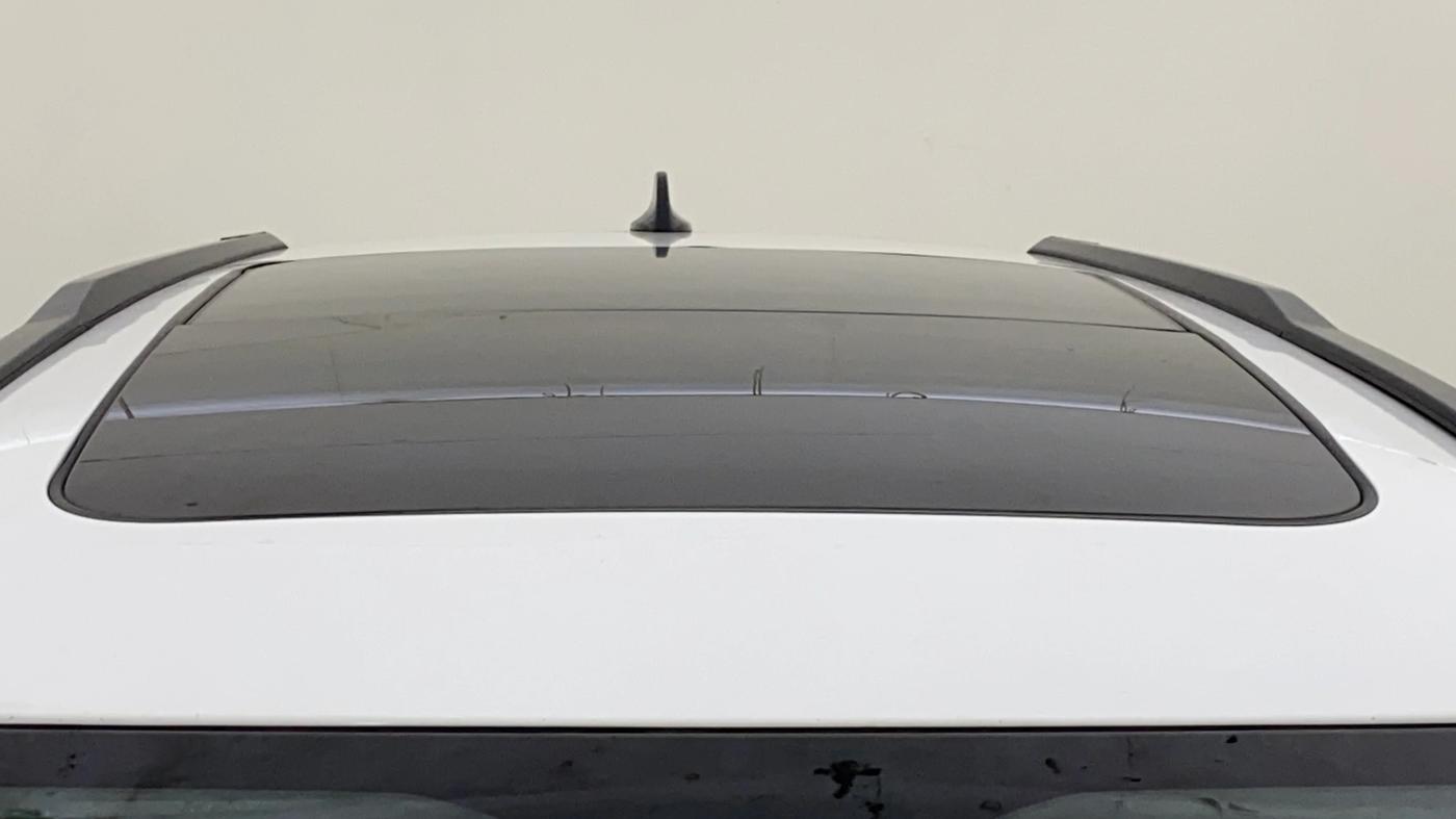 2024 Tata Safari ADVENTURE PLUS, Diesel, Manual, 29,863 km, Moonroof/ Sunroof