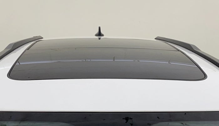 2024 Tata Safari ADVENTURE PLUS, Diesel, Manual, 29,863 km, Moonroof/ Sunroof