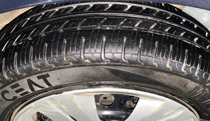 2017 Maruti Wagon R 1.0 VXI, Petrol, Manual, 26,069 km, Left Rear Tyre Tread