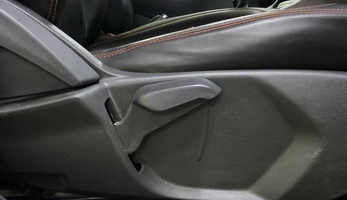 2019 Ford FREESTYLE TITANIUM PLUS 1.2 PETROL, Petrol, Manual, 98,254 km, Driver Side Adjustment Panel