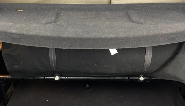 2015 Hyundai Elite i20 ASTA 1.2, CNG, Manual, 1,04,472 km, Boot Inside