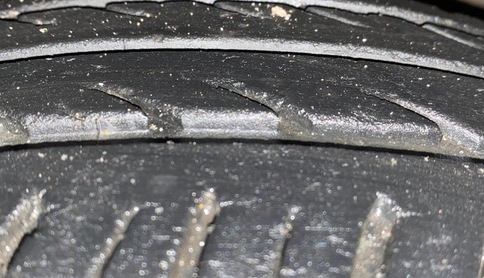 2018 Tata Tiago XZ PETROL, Petrol, Manual, 19,165 km, Left Front Tyre Tread