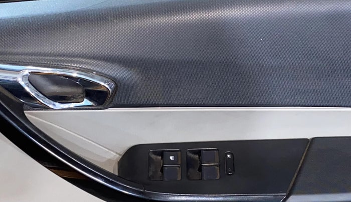 2018 Tata Tiago XZ PETROL, Petrol, Manual, 19,165 km, Driver Side Door Panels Control
