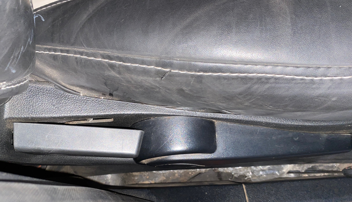 2018 Tata Tiago XZ PETROL, Petrol, Manual, 19,165 km, Driver Side Adjustment Panel