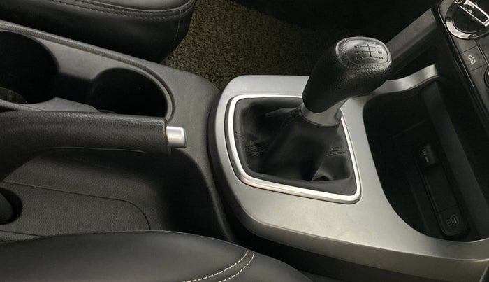 2023 KIA SELTOS HTE 1.5 PETROL, Petrol, Manual, 17,863 km, Gear Lever