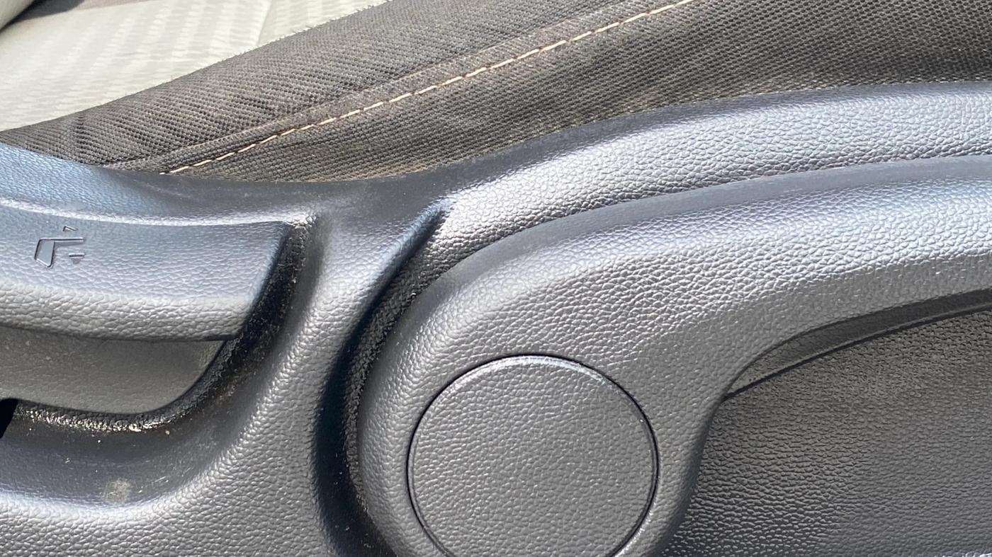 2019 Hyundai Elite i20 ASTA 1.2 (O), Petrol, Manual, 72,110 km, Driver Side Adjustment Panel