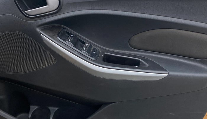 2015 Ford New Figo TREND 1.2 PETROL, Petrol, Manual, 91,848 km, Driver Side Door Panels Control