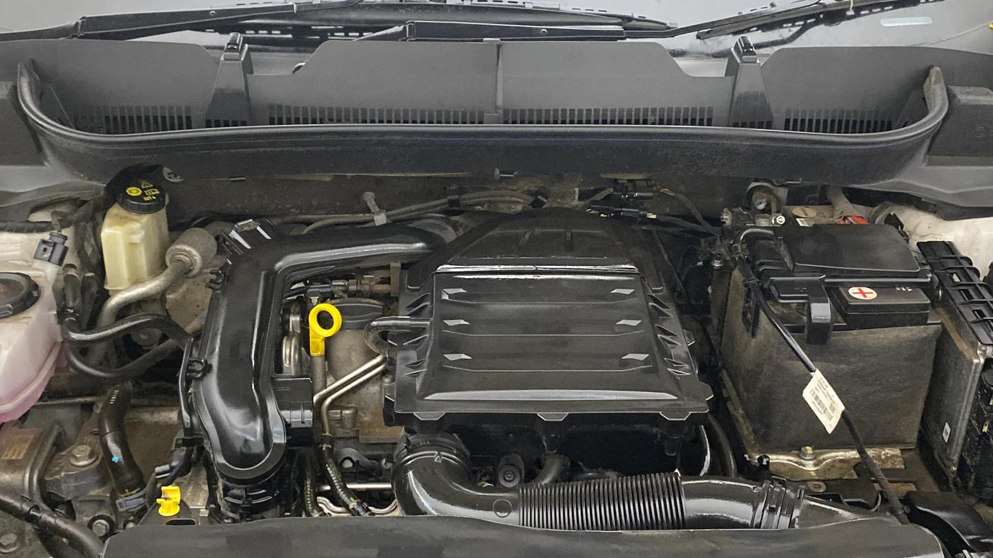 2022 Volkswagen TAIGUN COMFORTLINE 1.0 TSI MT, Petrol, Manual, 29,920 km, Engine View