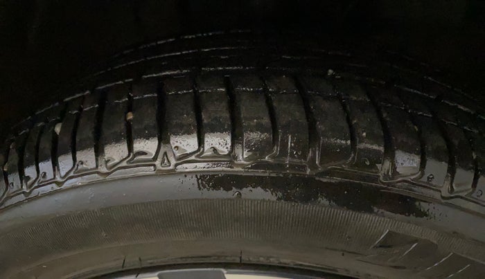 2023 Tata Tiago XZA PLUS PETROL, Petrol, Automatic, 21,223 km, Right Front Tyre Tread