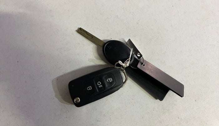 2023 Tata Tiago XZA PLUS PETROL, Petrol, Automatic, 21,223 km, Key Close Up