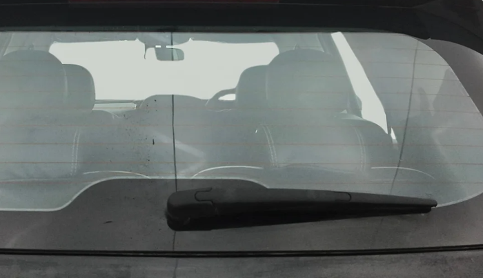 2024 Mahindra XUV700 AX5 Petrol AT 7 STR, Petrol, Automatic, 10,524 km, Rear Wiper