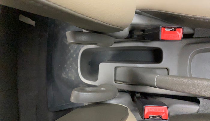 2015 Hyundai i10 SPORTZ 1.1, Petrol, Manual, 49,938 km, Driver Side Adjustment Panel