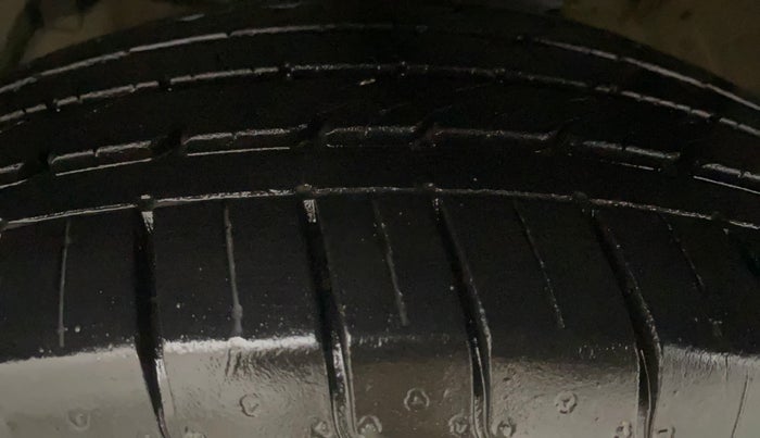 2020 MG HECTOR SHARP HYBRID 1.5 PETROL, Petrol, Manual, 52,565 km, Left Front Tyre Tread