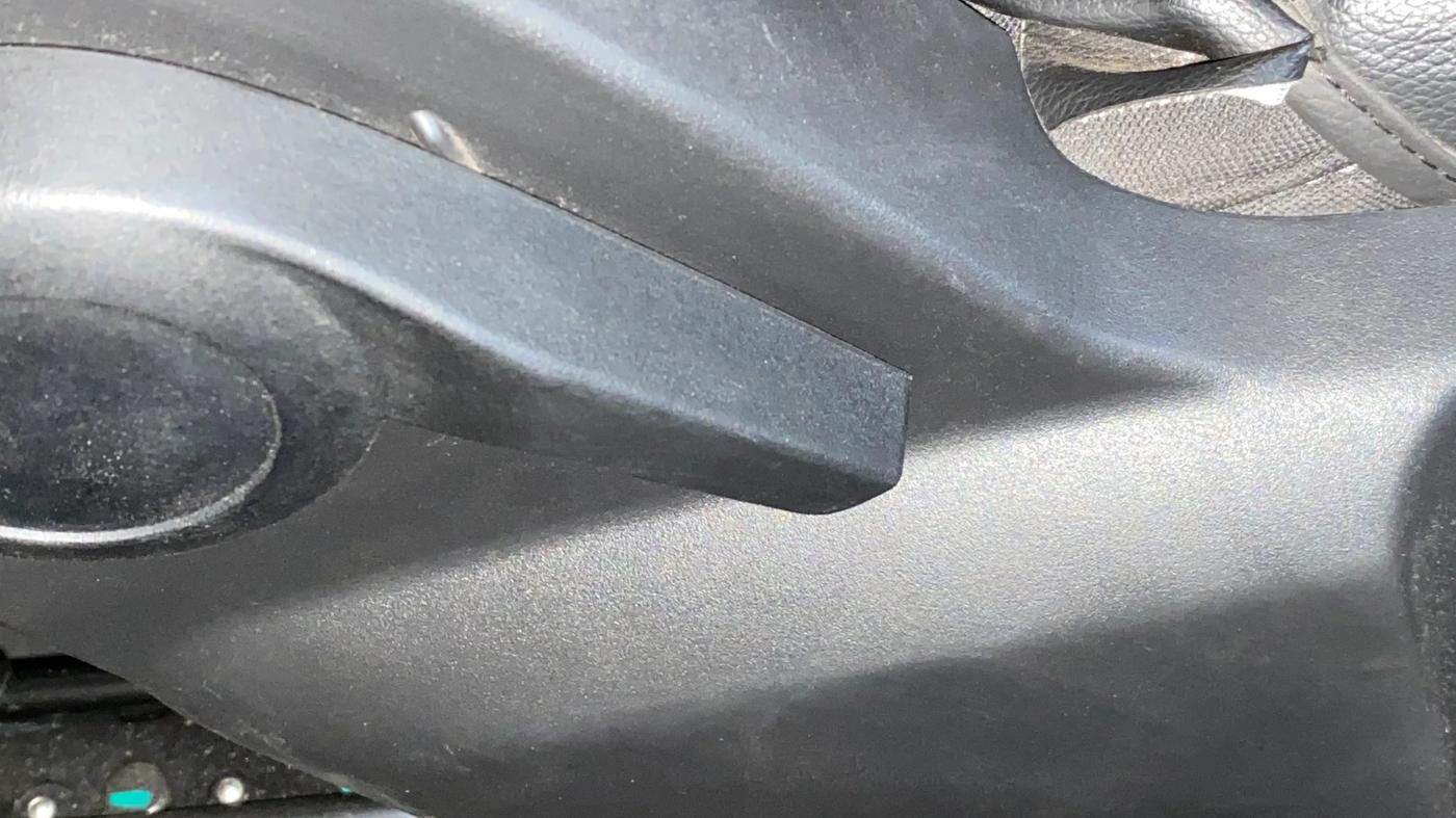 2023 Tata PUNCH ADVENTURE RHYTHM CAMO EDITION AMT, Petrol, Automatic, 18,260 km, Driver Side Adjustment Panel