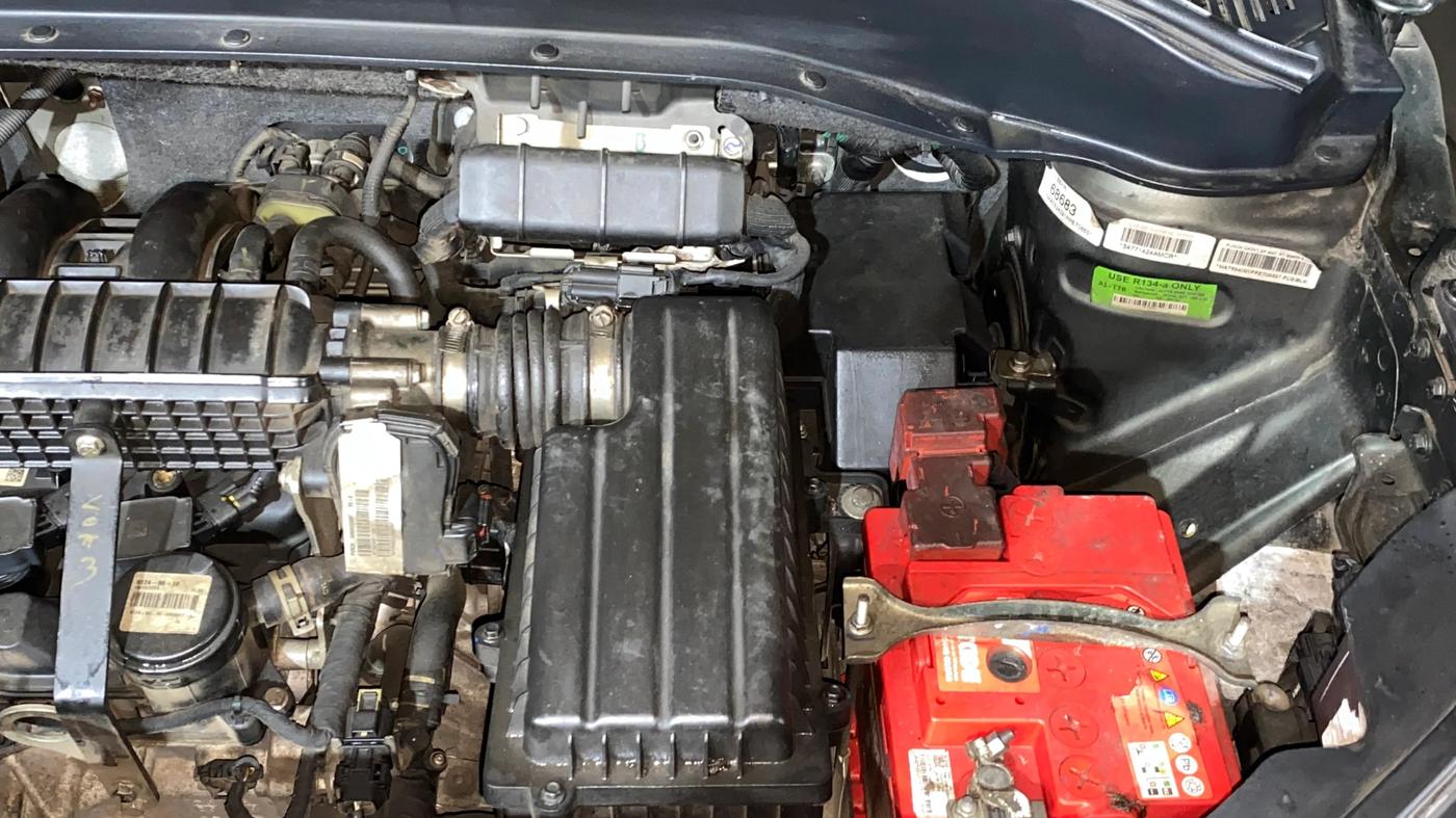 2023 Tata PUNCH ADVENTURE RHYTHM CAMO EDITION AMT, Petrol, Automatic, 18,260 km, Engine View - Left