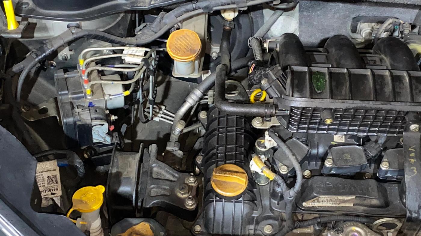 2023 Tata PUNCH ADVENTURE RHYTHM CAMO EDITION AMT, Petrol, Automatic, 18,260 km, Engine View - Right