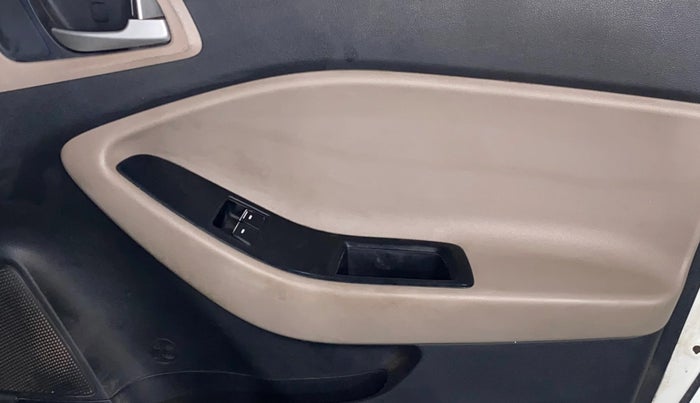 2015 Hyundai Elite i20 ERA 1.2, Petrol, Manual, 60,349 km, Driver Side Door Panels Control