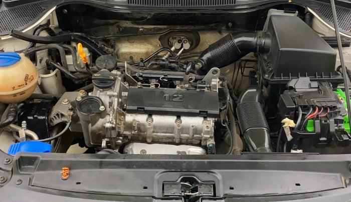 2013 Volkswagen Polo HIGHLINE1.2L, Petrol, Manual, 54,860 km, Engine View