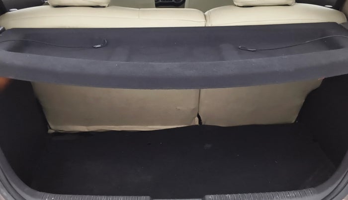 2013 Hyundai i20 SPORTZ 1.4 CRDI, Diesel, Manual, 1,01,692 km, Boot Inside