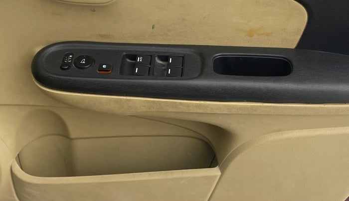 2014 Honda Amaze 1.2L I-VTEC VX, Petrol, Manual, 88,416 km, Driver Side Door Panels Control