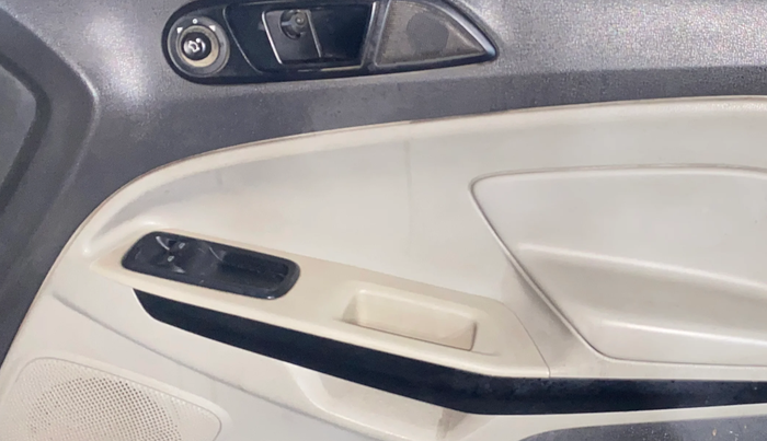 2017 Ford Ecosport AMBIENTE 1.5L PETROL, Petrol, Manual, 58,634 km, Driver Side Door Panels Control