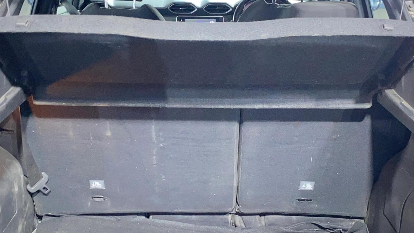 2022 Nissan MAGNITE XV PREMIUM, Petrol, Manual, 10,015 km, Boot Inside