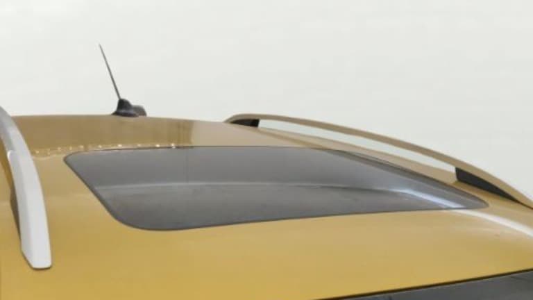 2022 Volkswagen TAIGUN TOPLINE 1.0 TSI AT, Petrol, Automatic, 28,405 km, Moonroof/ Sunroof