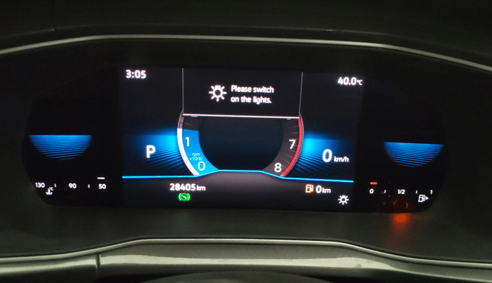 2022 Volkswagen TAIGUN TOPLINE 1.0 TSI AT, Petrol, Automatic, 28,405 km, Odometer Image