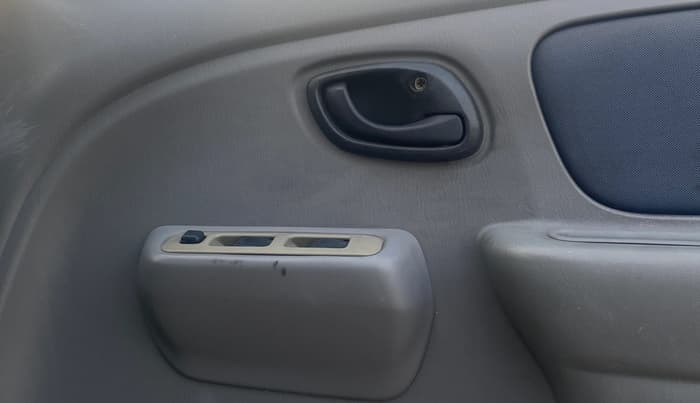 2014 Maruti Alto K10 VXI, Petrol, Manual, 60,822 km, Driver Side Door Panels Control
