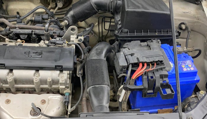 2017 Volkswagen Polo HIGHLINE1.2L, Petrol, Manual, 86,066 km, Engine View - Left