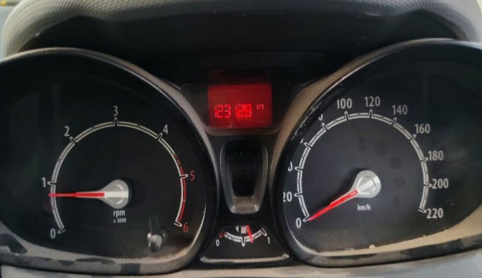 2013 Ford Fiesta STYLE DIESEL, Diesel, Manual, 1,23,128 km, Odometer Image