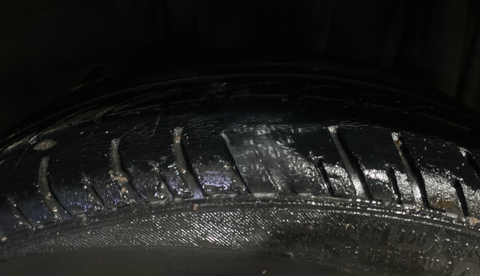 2016 Tata Tiago XZ PETROL, Petrol, Manual, 11,278 km, Left Rear Tyre Tread