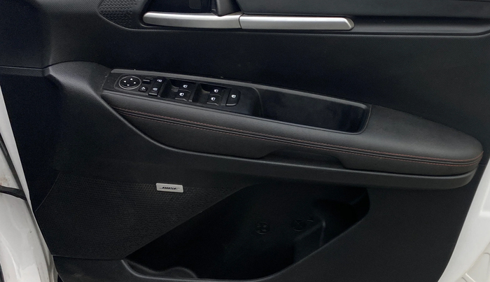 2023 KIA SONET GTX PLUS 1.5 IMT, Diesel, Manual, 56,349 km, Driver Side Door Panels Control