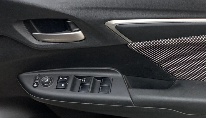 2017 Honda WR-V 1.2L I-VTEC VX MT, Petrol, Manual, 61,034 km, Driver Side Door Panels Control