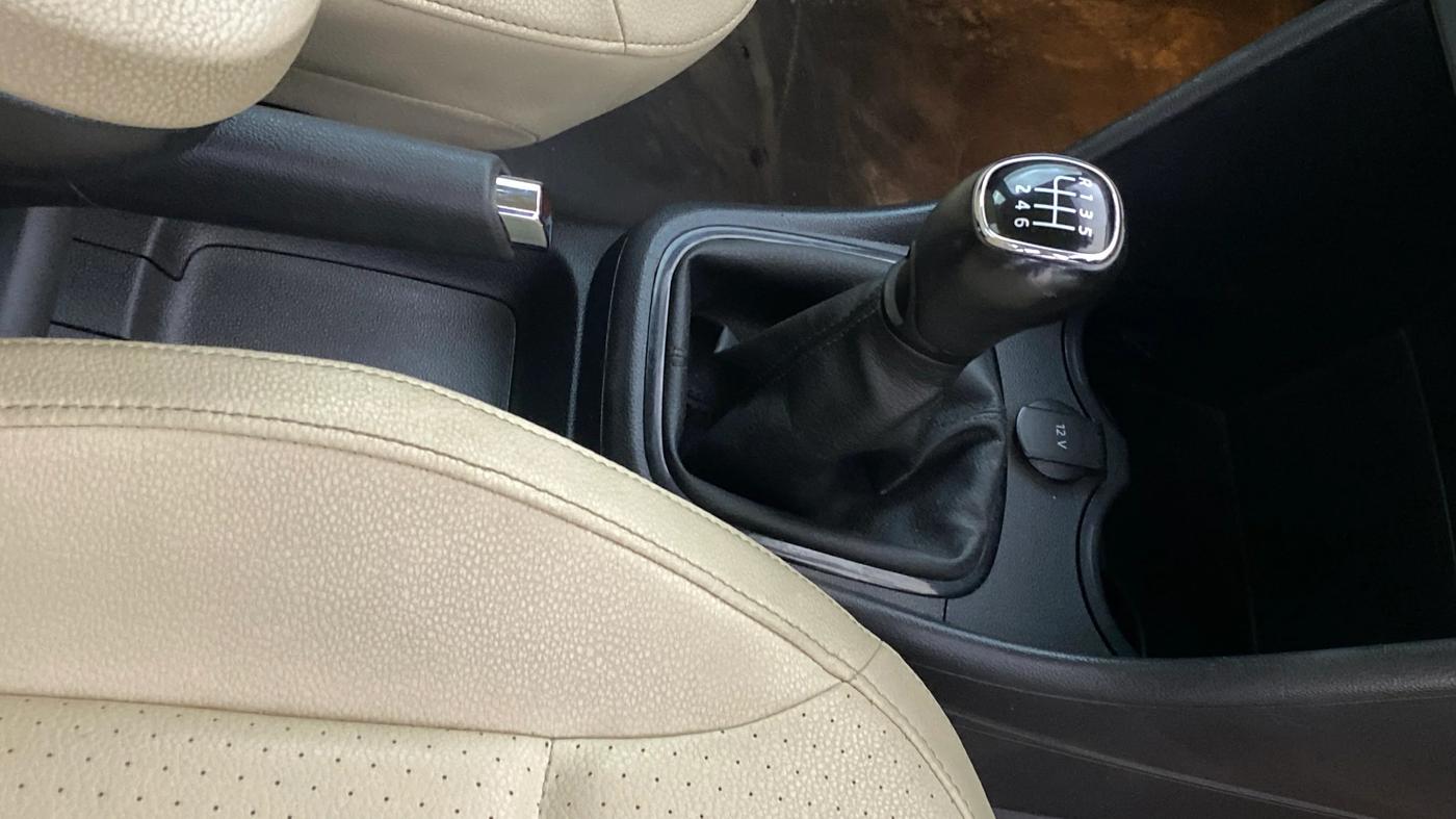 2021 Skoda Rapid STYLE TSI, Petrol, Manual, 47,969 km, Gear Lever
