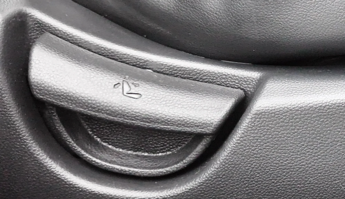 2016 Hyundai Grand i10 ASTA AT 1.2 KAPPA VTVT, Petrol, Automatic, 37,424 km, Driver Side Adjustment Panel