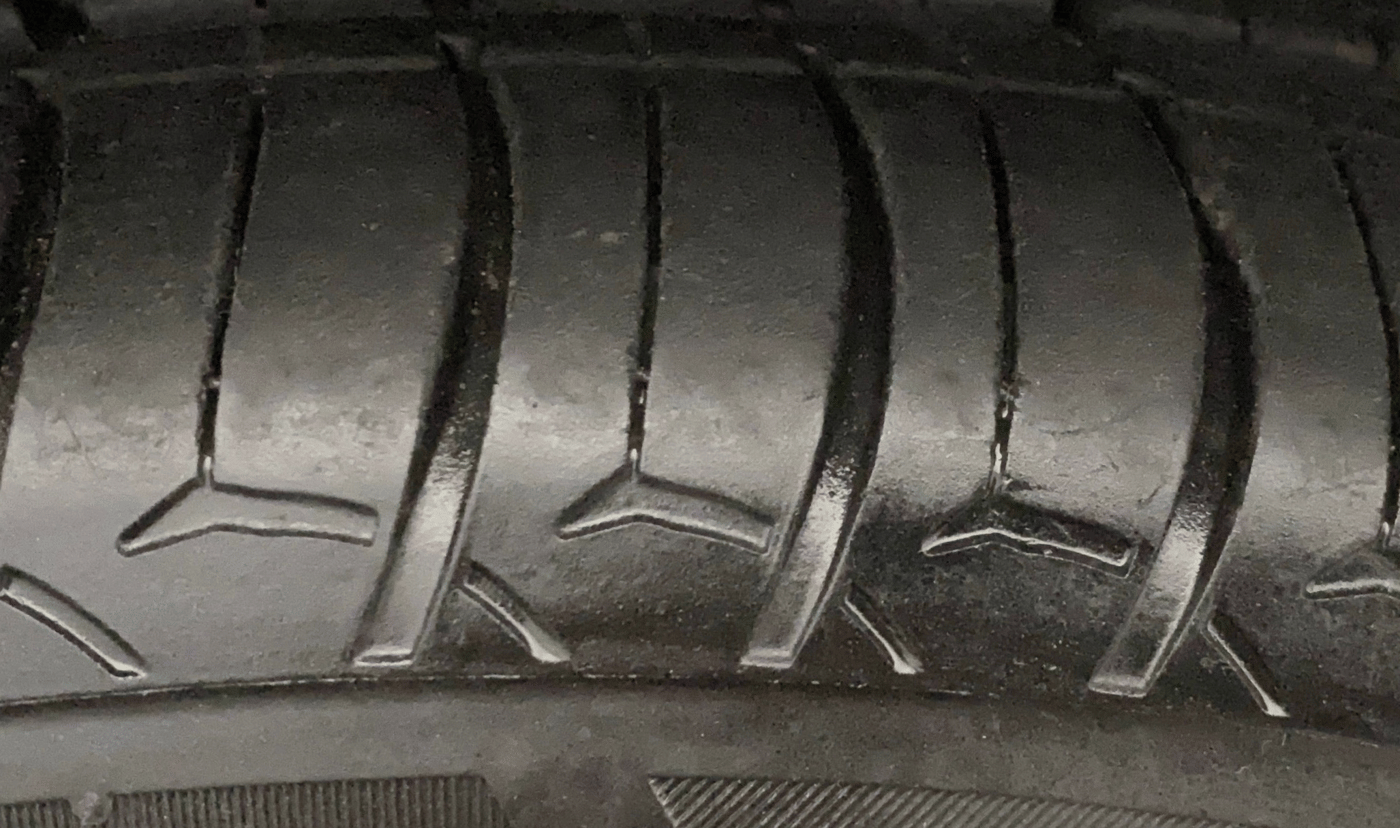 2023 Hyundai NEW I20 ASTA (O) 1.2 IVT, Petrol, Automatic, 55,448 km, Right Front Tyre Tread