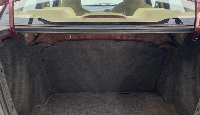 2013 Honda Amaze 1.5L I-DTEC S, Diesel, Manual, 71,419 km, Boot Inside