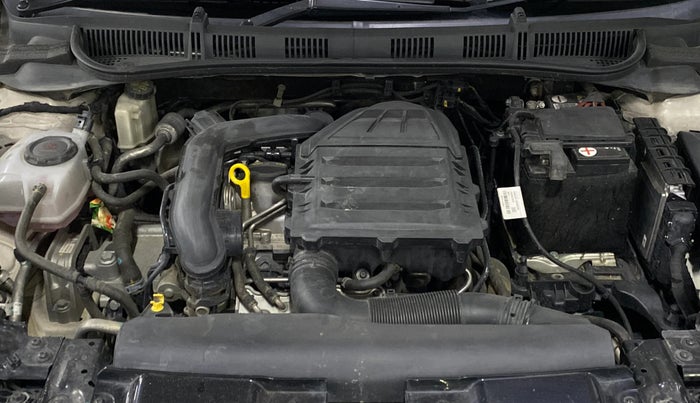 2023 Volkswagen VIRTUS TOPLINE TSI 1.0 AT, Petrol, Automatic, 74,418 km, Engine View