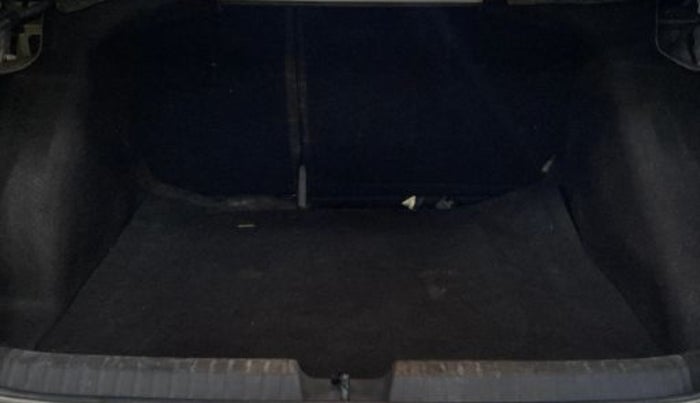 2023 Volkswagen VIRTUS TOPLINE TSI 1.0 AT, Petrol, Automatic, 74,418 km, Boot Inside