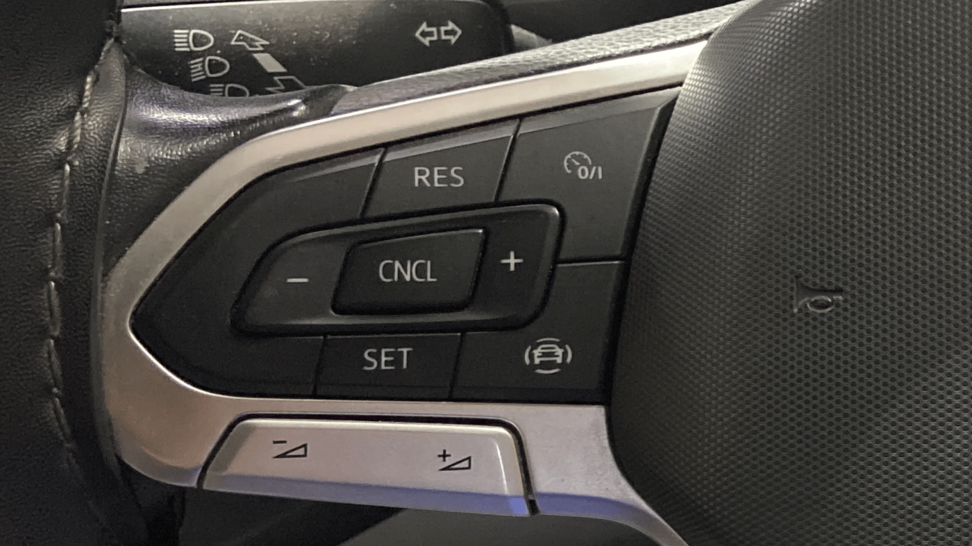 2022 Volkswagen TAIGUN TOPLINE 1.0 TSI MT, Petrol, Manual, 39,605 km, Adaptive Cruise Control