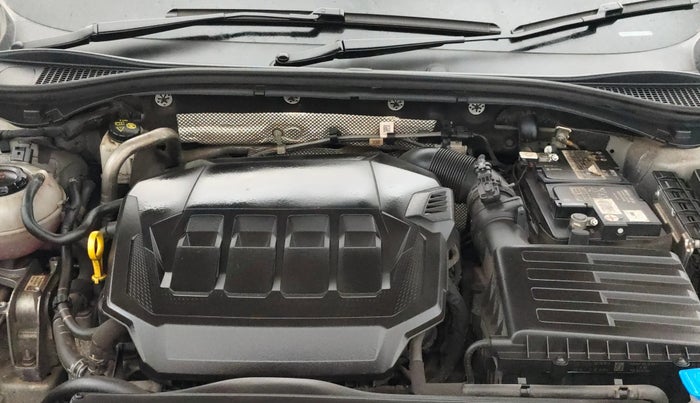 2021 Skoda Superb L&K 2.0 TSI AT, Petrol, Automatic, 43,942 km, Engine View