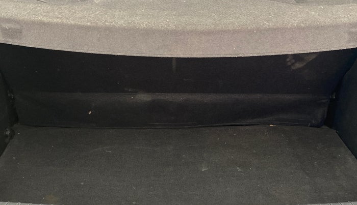 2016 Hyundai Elite i20 SPORTZ 1.2, Petrol, Manual, 90,234 km, Boot Inside