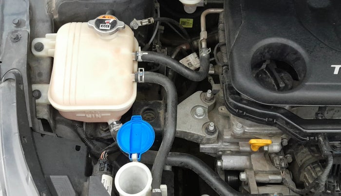 2022 Hyundai NEW I20 ASTA (O) 1.0 TURBO GDI DCT, Petrol, Automatic, 33,215 km, Engine View - Right