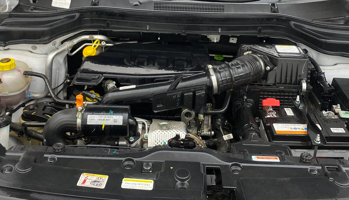 2024 Mahindra XUV 3XO AX5 1.2 L TCMPFi, Petrol, Manual, 5,026 km, Engine View