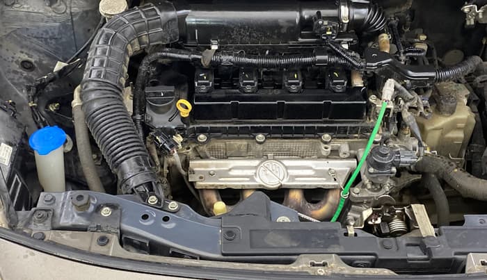 2021 Maruti Dzire VXI AMT, Petrol, Automatic, 72,600 km, Engine View - Right