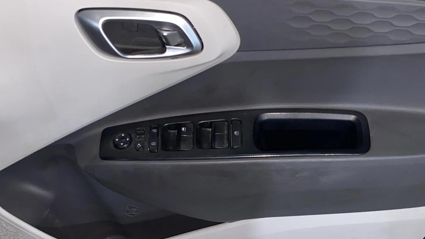 2021 Hyundai GRAND I10 NIOS SPORTZ AMT 1.2 KAPPA VTVT, Petrol, Automatic, 34,336 km, Driver Side Door Panels Control