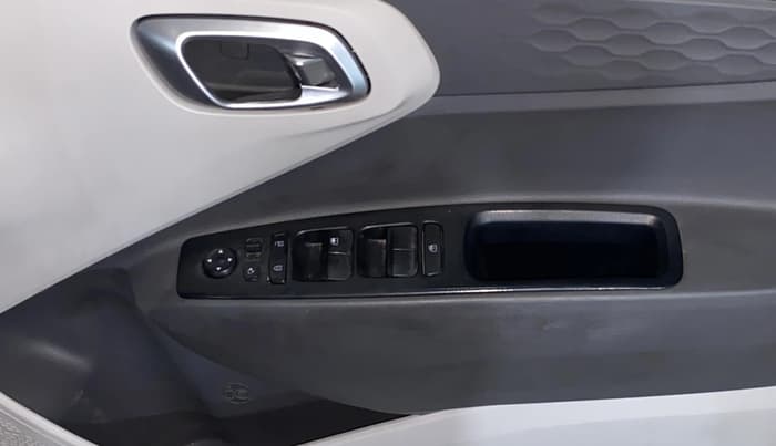2021 Hyundai GRAND I10 NIOS SPORTZ AMT 1.2 KAPPA VTVT, Petrol, Automatic, 34,241 km, Driver Side Door Panels Control