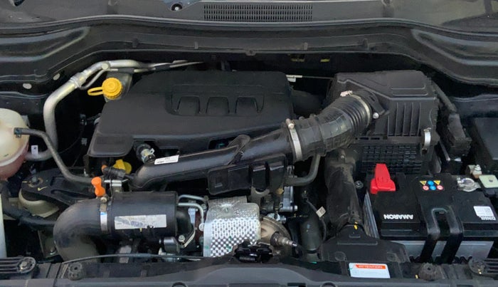 2024 Mahindra XUV300 W8 (O) 1.2 PETROL, Petrol, Manual, 31,207 km, Engine View